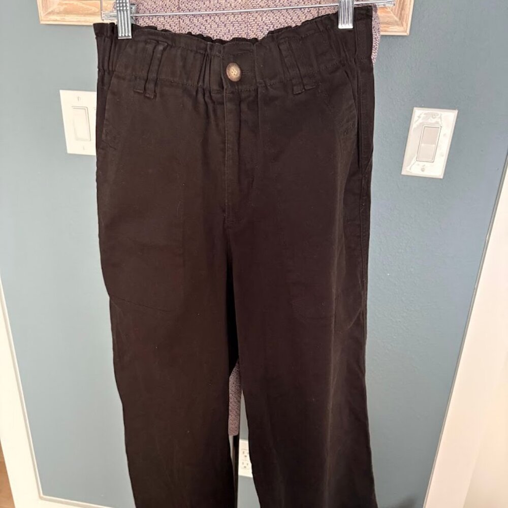 Black crop pants